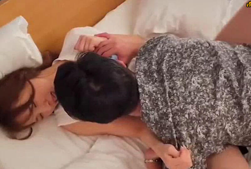 ลักหลับอัดเต็ม ๆ [หนังโป๊]