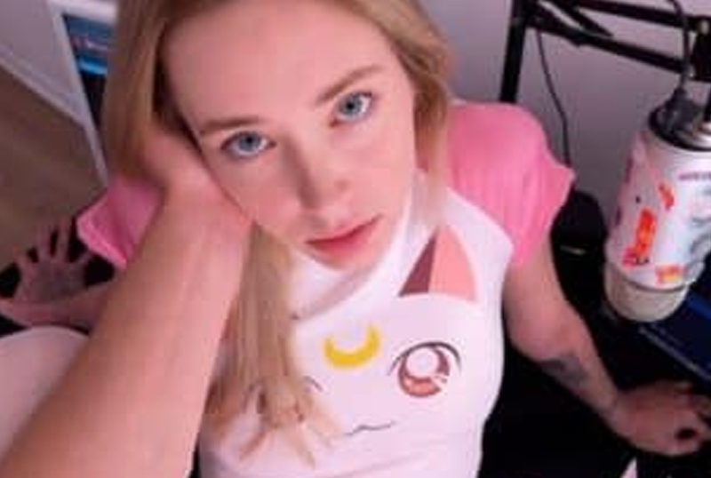 ล่อหีชมพูรูแดง ๆ [PORNHUB]