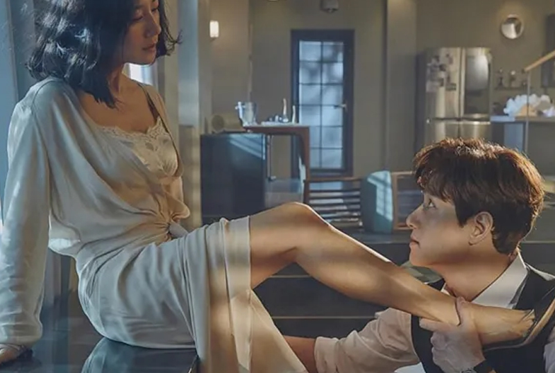 หนุ่มเกาหลีเลียเด็ด ๆ  [หนังอาร์]